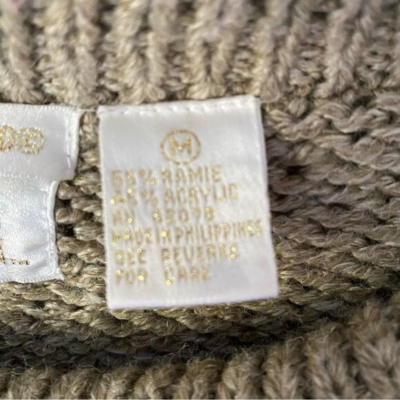 Needles & Yarn Crochet Flower Hand Knit Sage Green Tan Sweater Size Medium - Picture 5 of 5